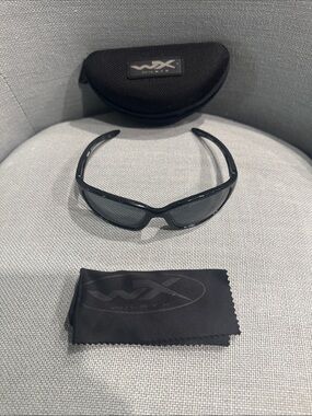Wiley X P-17 Black Wrap Polarized Sunglasses with Case